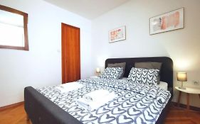 One Bedroom Apartment In The Old Town