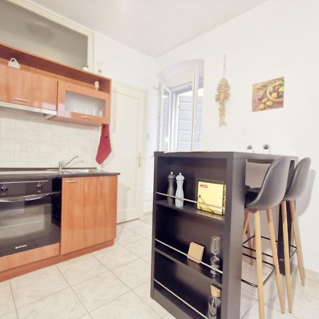 One Bedroom Apartment In The Old Town Split Extérieur photo